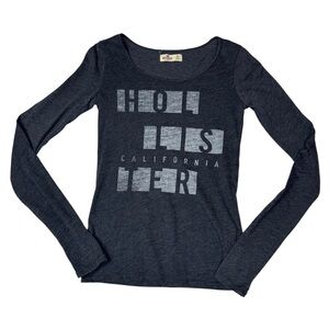 Gray Graphic Long‎ Sleeve Tee – Size XS